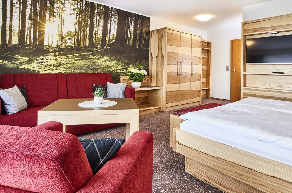 Hotel Der Baeume ドラクセルスリート エクステリア 写真