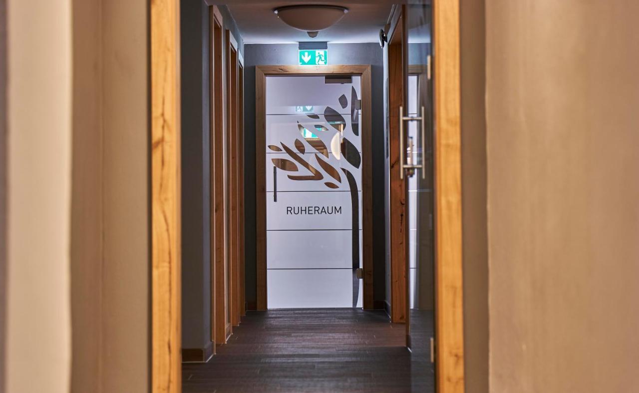 Hotel Der Baeume ドラクセルスリート エクステリア 写真